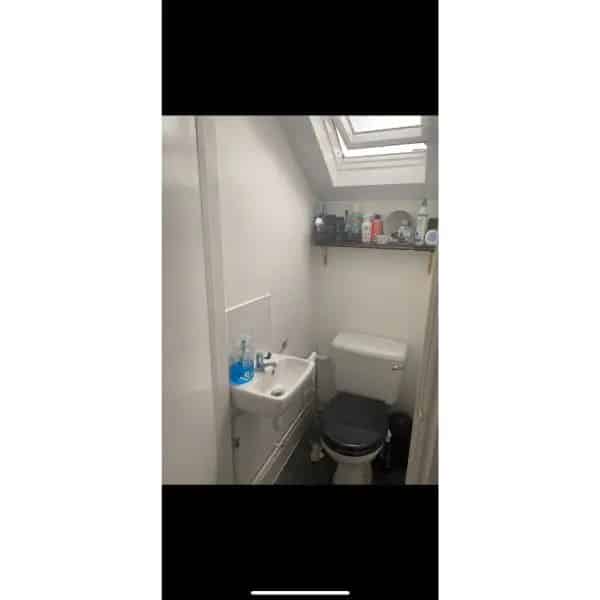 3 Floor 3 Bedroom House with Private Garden and Studio