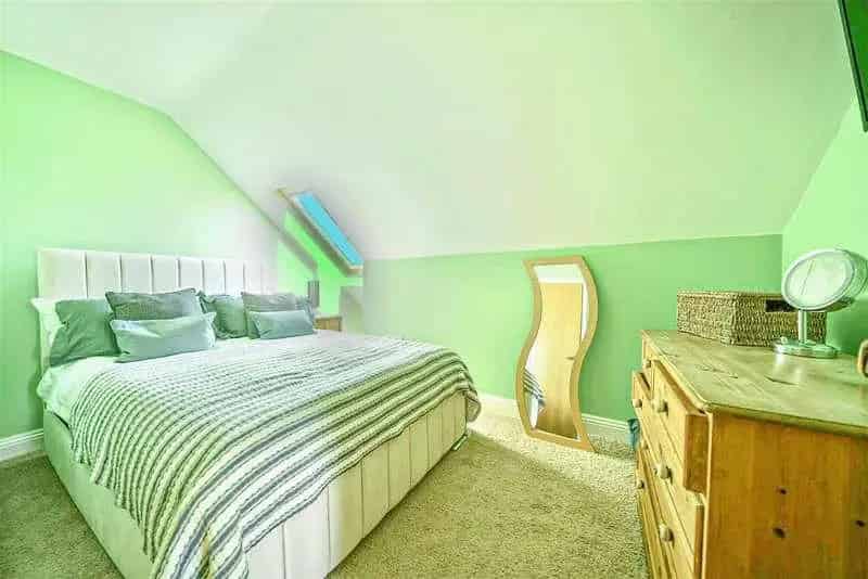 4 Bed Detached House for Sale