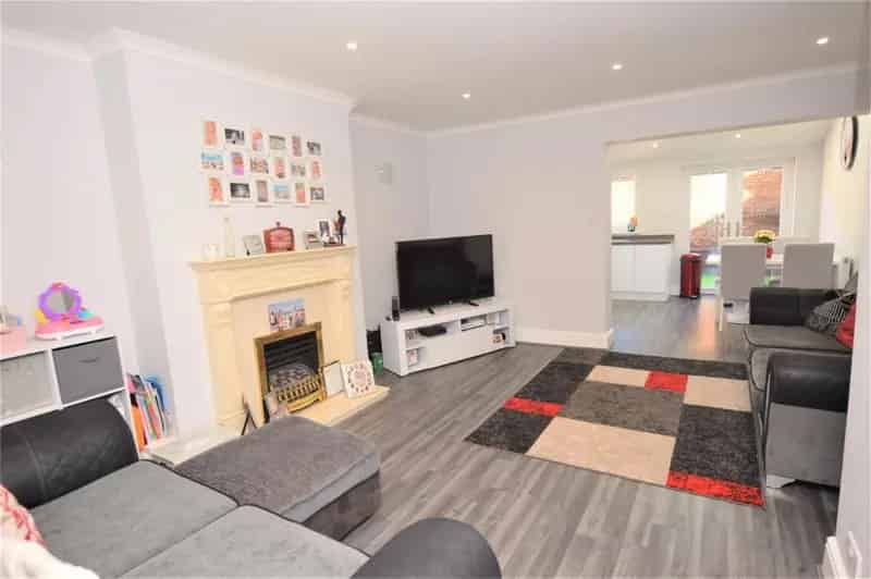 3 Bed Extended House For Sale