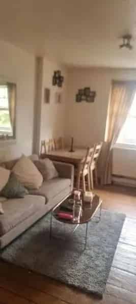 2 Bed Maisonette Near Park - Seeking 3 Bed Upgrade
