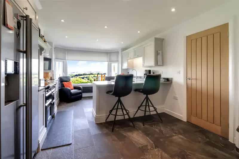 3 Bedroom Detached House with Panoramic Views