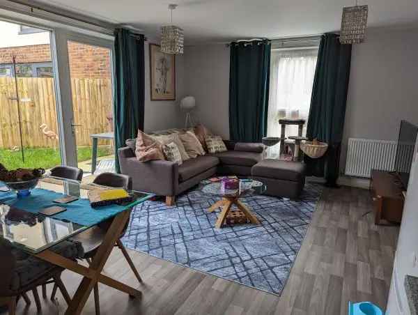 Flat For Rent in Chichester, England