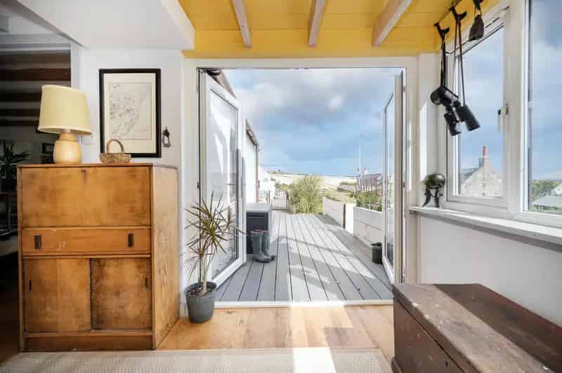 Delightful Coastal Cottage in Downies with Sea Views