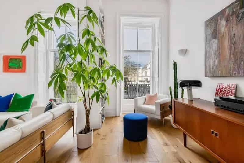 5 Bedroom Seafront Regency Apartment for Sale in Brighton