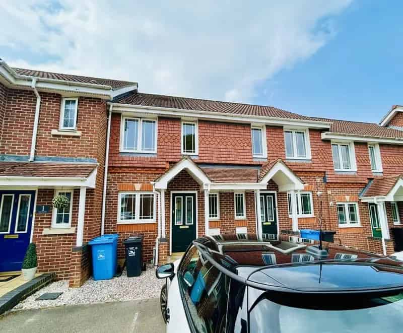 2 Bedroom House To Rent Available 01072025