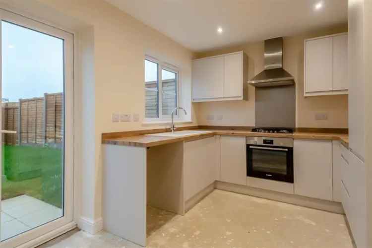 Bungay Home: 2 Bed House with Garden