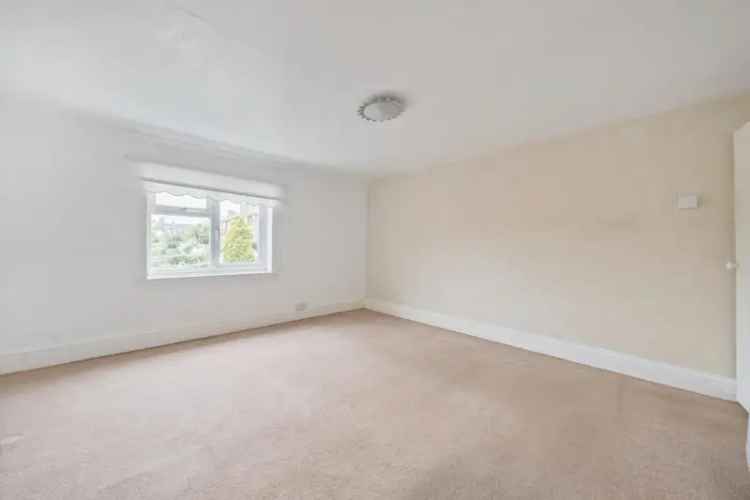 1 Bed House for Sale - Spacious End Terrace - Needs Updating