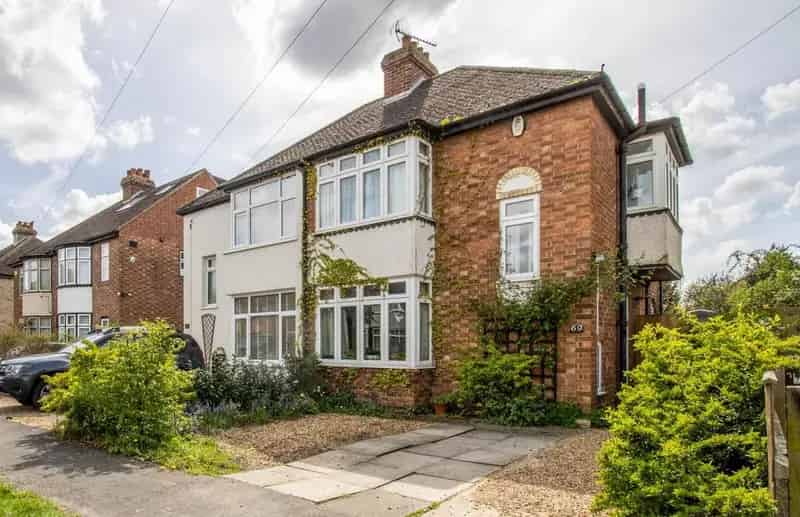3 Bedroom Semi Detached House For Sale Cambridge