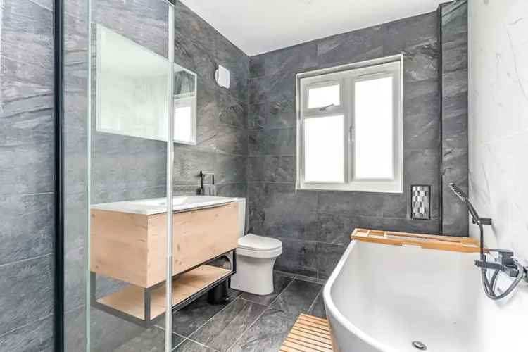 3 Bedroom House near Preston Road Station Freehold
