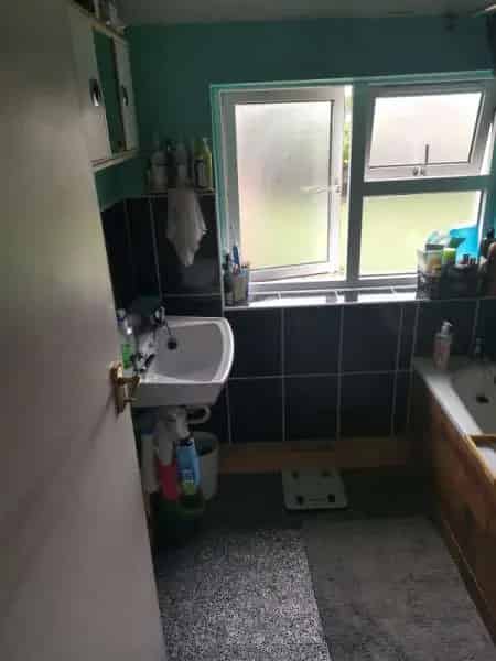 2 Bed Council House Horbling Large Garden 2 Outbuildings