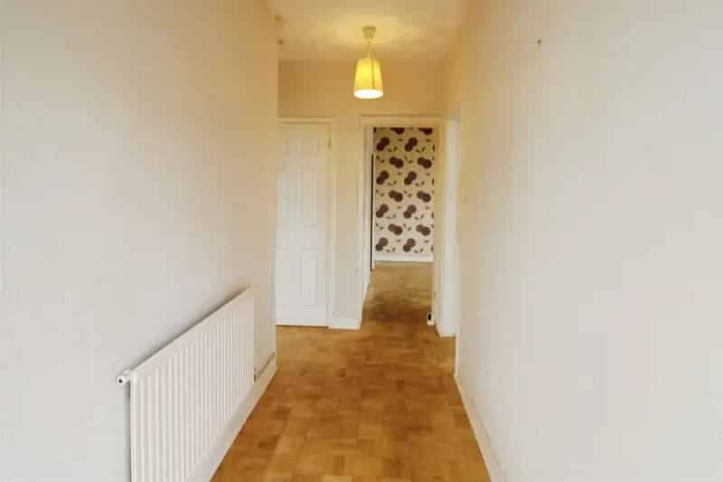 2 Bedroom Maisonette For Sale Near Amenities