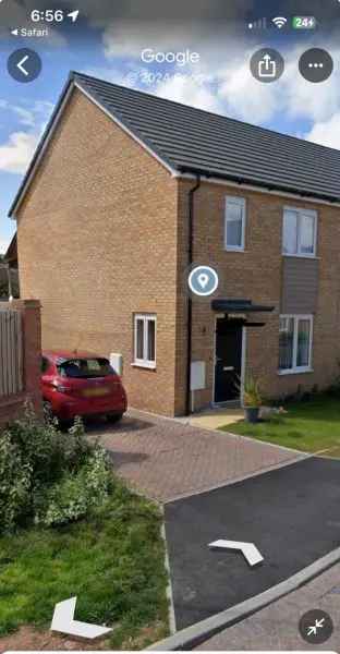 2 Bed Semi Detached House with Garden and Drive