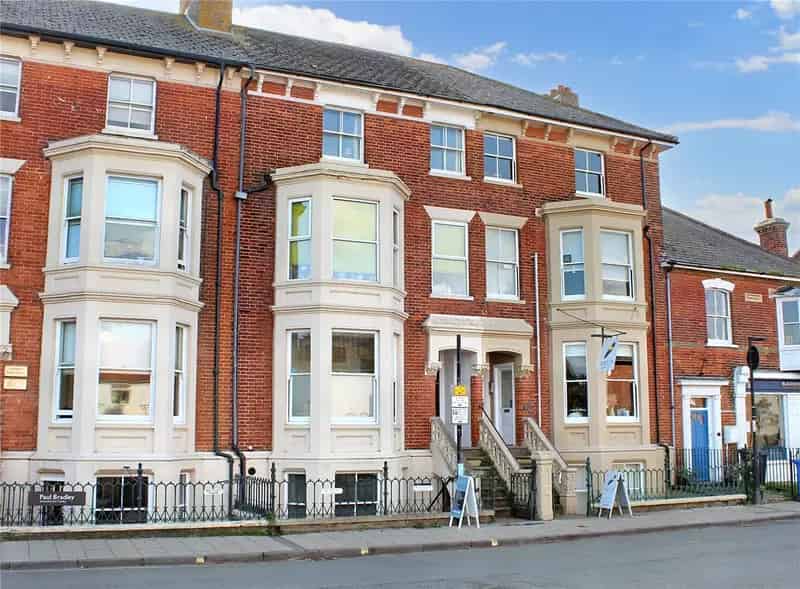 1 Bedroom Apartment Southwold High Street Coastal Bolthole Investment Opportunity