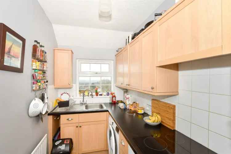 2 Bedroom Maisonette for Sale in Crowborough