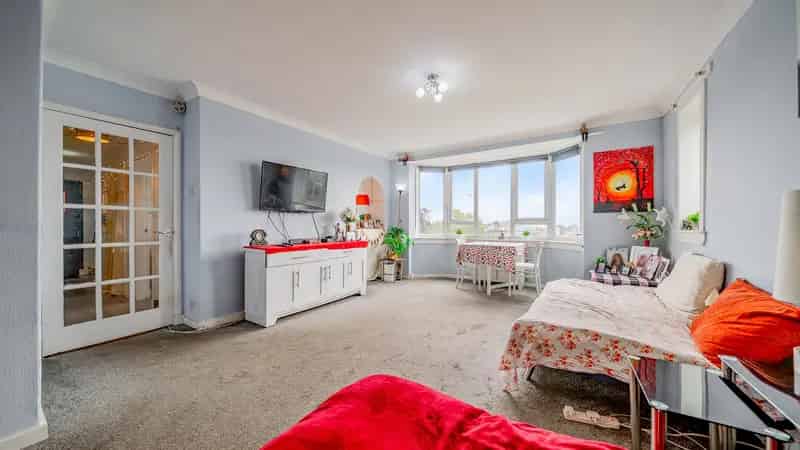 Spacious First Floor Apartment Clarkston with Exceptional Views