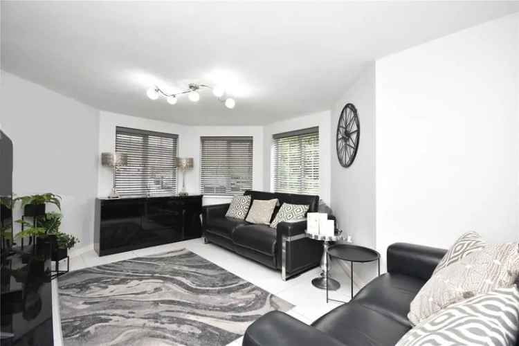 Apartment For Sale in Leeds, England