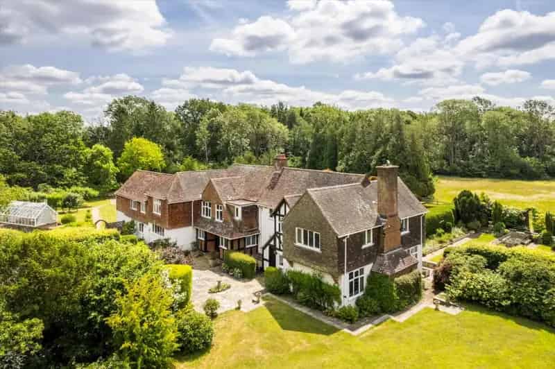 Bassetts Family Home 15.52 Acres 8 Beds 3 Baths