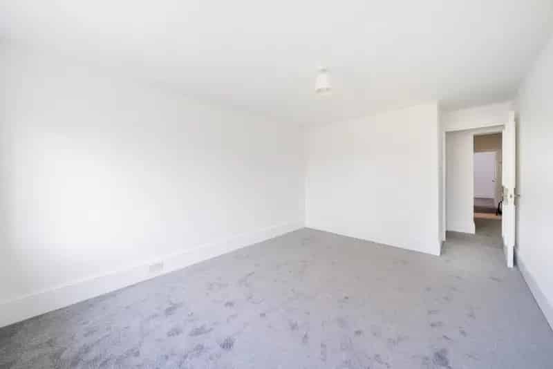 Flat For Sale , London, England