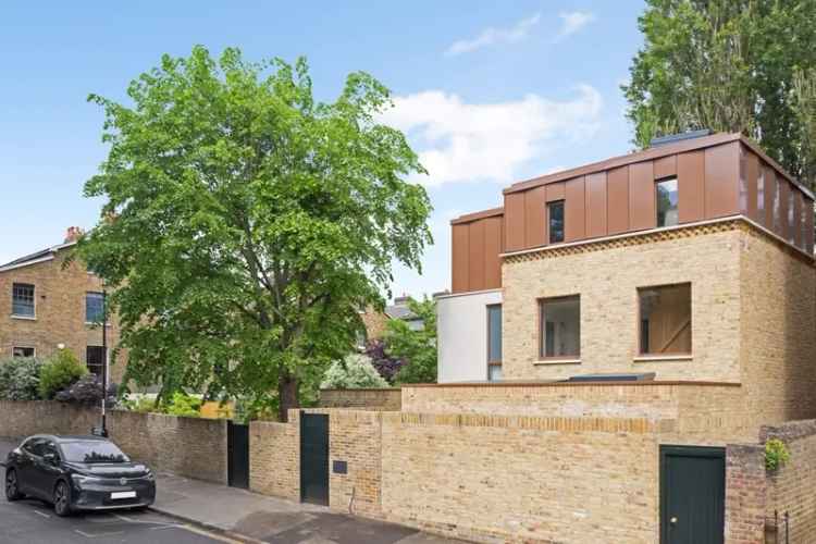 4 Bedroom Detached House to Rent Blackheath