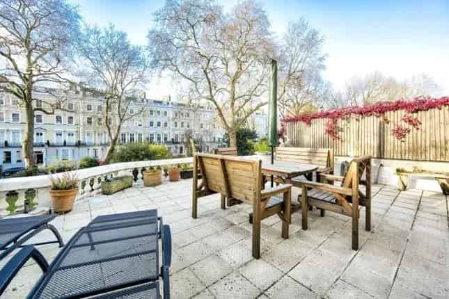 2 Bed Flat for Sale in Onslow Gardens SW7