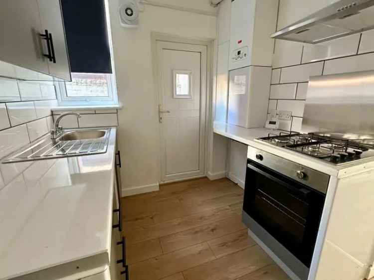 1 Bedroom Ground Floor Flat - Let Agreed