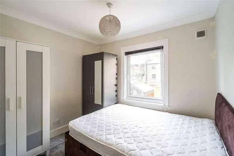 2 Bed Flat for Sale in Victorian Terrace