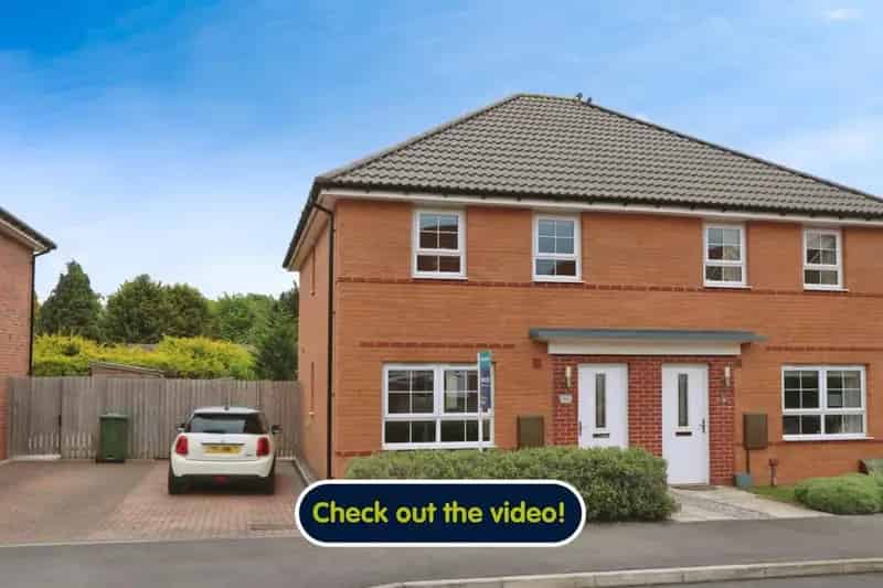 3 Bedroom Semi Detached House For Sale