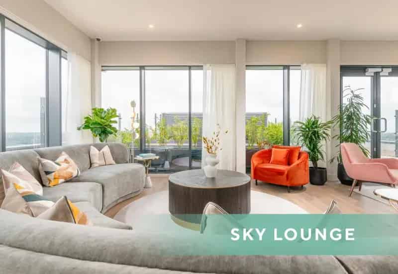 2 Bedroom Apartment with City Views Gym Wi-Fi Pet Friendly
