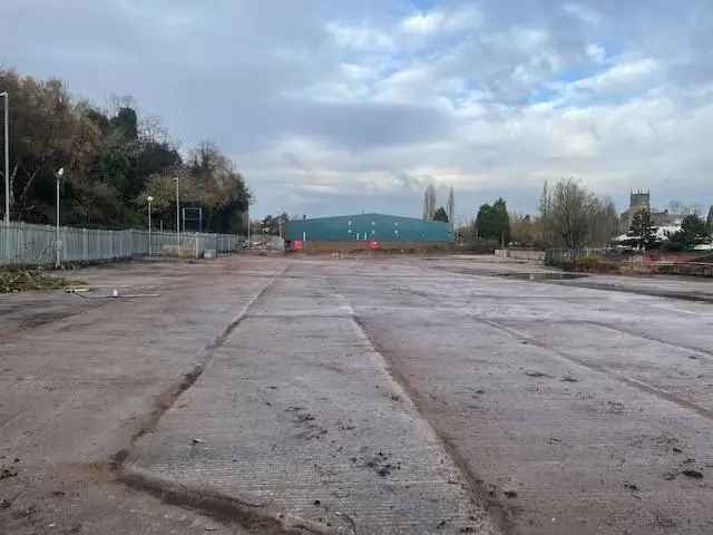 2.5 Acre Redevelopment Site in Kidderminster Near Retail Park