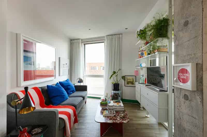 Modern Apartment in Hackney Wick with Balcony