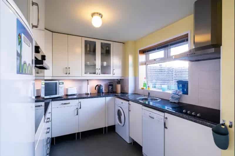 3 Bed Mid Terraced House Balmedie