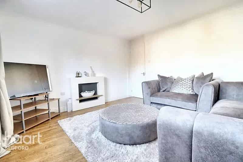 2 Bedroom Maisonette for Sale