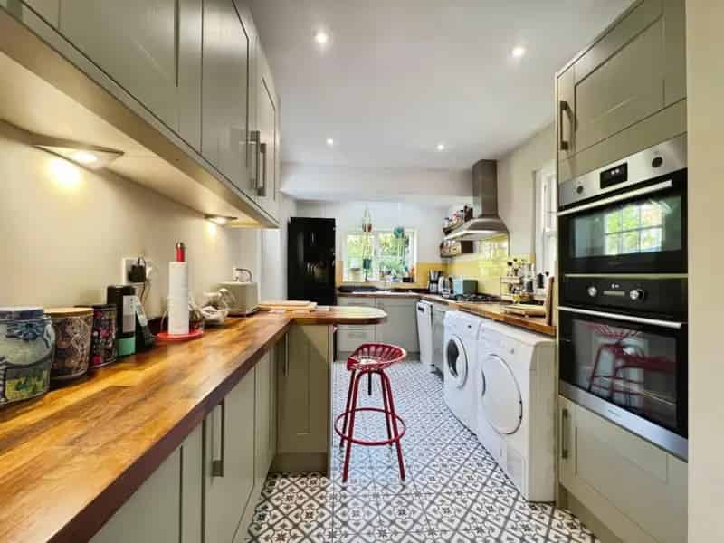 3 Bedroom House For Sale Hythe Semi Detached Home Near High Street
