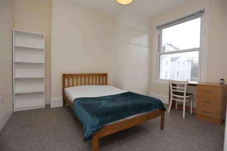 4 Bedroom Maisonette House to Rent near Brighton Station