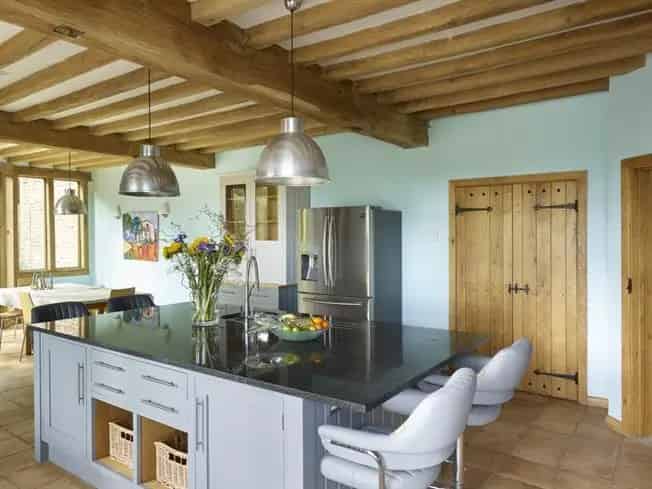 6 Bedroom Detached House To Rent Bayford