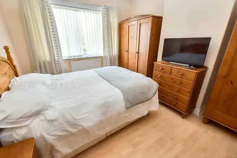 House For Sale , Leeds, England