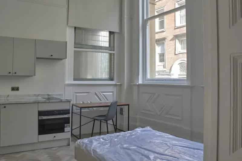 Studio Flat City Centre 50 OFF Bills Included Smart TV