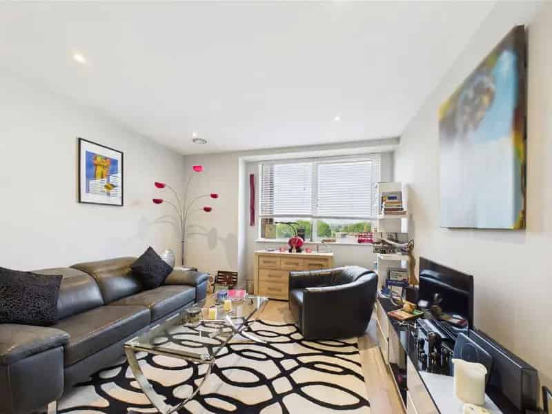 1 Bed Apartment near Rickmansworth Station