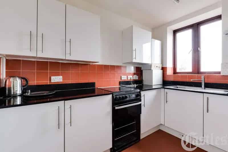 2 Bedroom Apartment House to Rent
