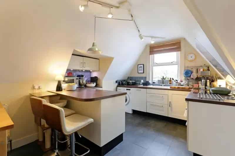 2 Bed Period Conversion Flat for Sale