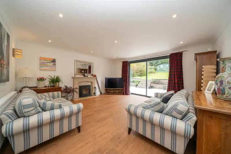4 Bedroom Detached House Hillside Gardens Berkhamsted
