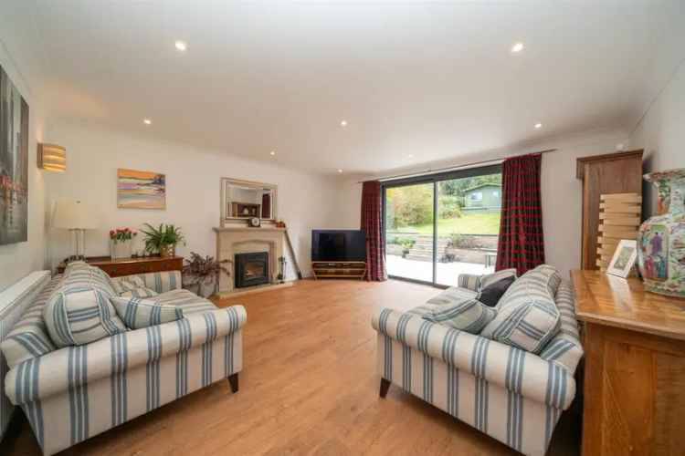 4 Bedroom Detached House Hillside Gardens Berkhamsted