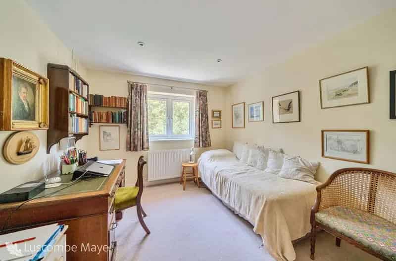 4 Bed Detached House for Sale