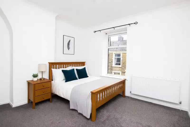2 bedroom House
Let Agreed