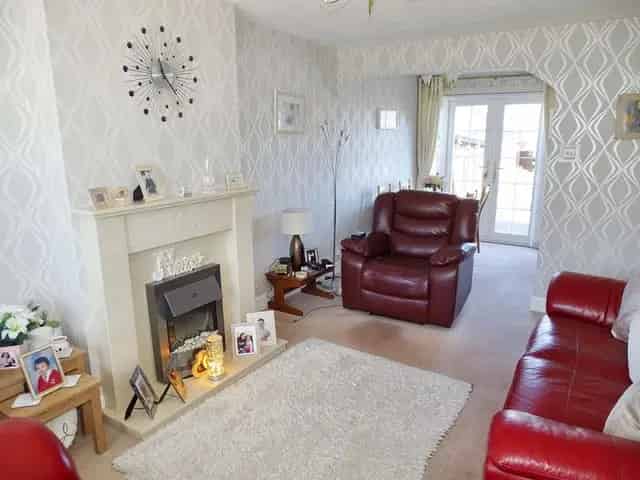 3 Bedroom Semi Detached House For Sale Stirling
