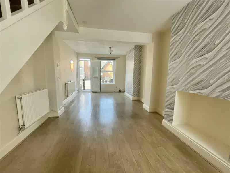 Two Bedroom Victorian Terrace House - Freehold - No Chain