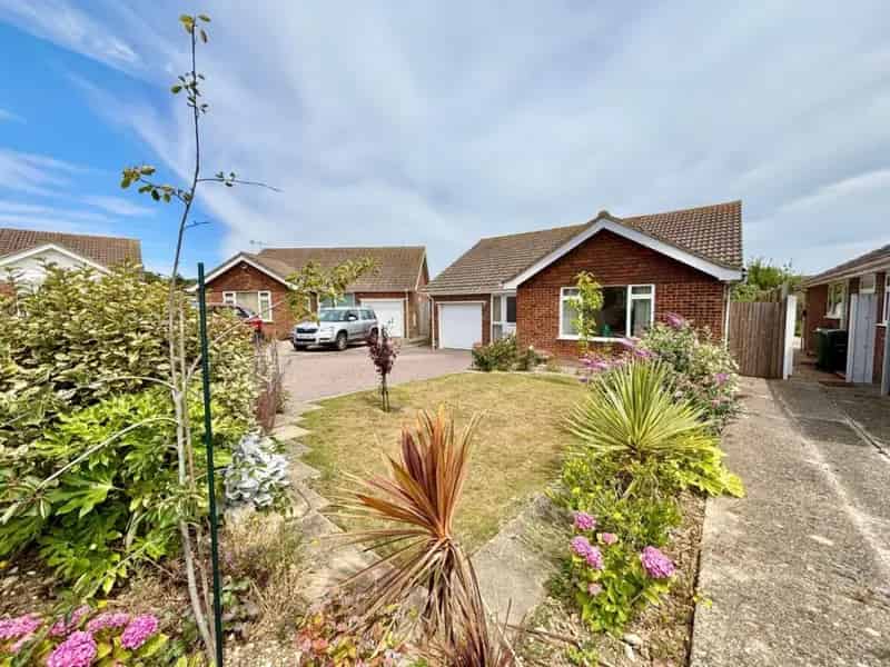 3 Bed Detached Bungalow For Sale