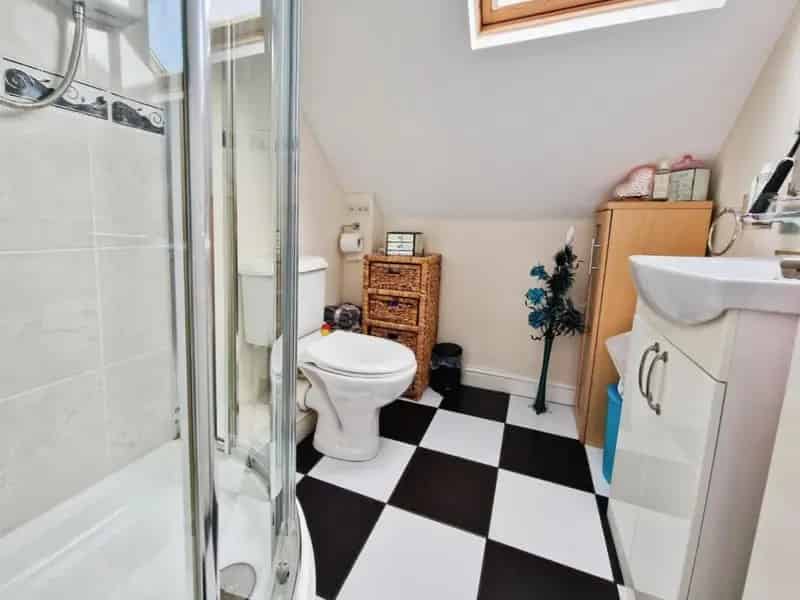 5 Bed Detached House for Sale Stonehouse