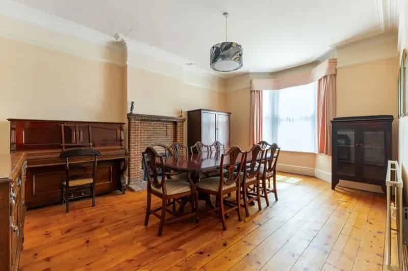 4 Bedroom House for Sale - Large Garden and Original Features