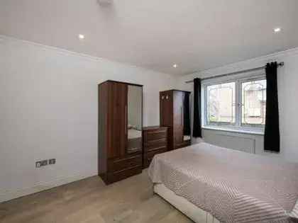 1 Room 54m² Apartment Battersea Central London